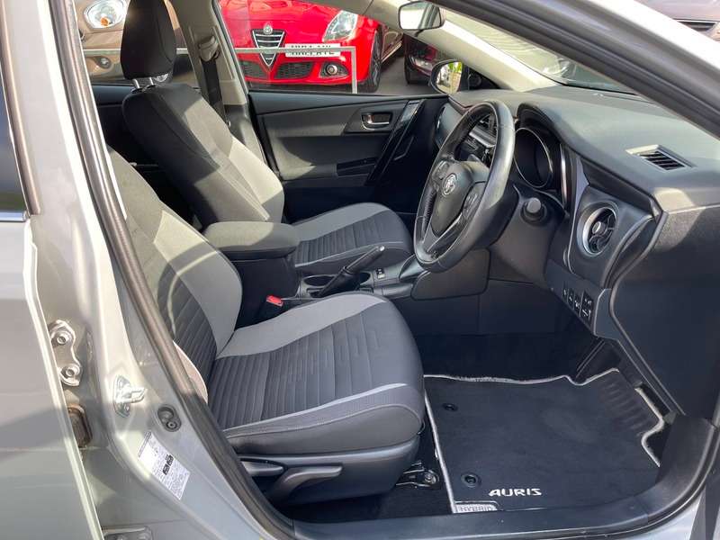 2018 TOYOTA AURIS 2018 TOYOTA AURIS