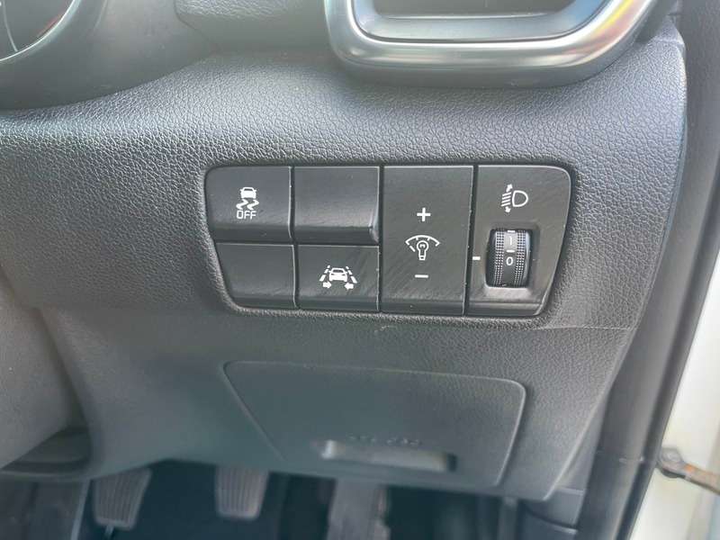 null KIA SPORTAGE null KIA SPORTAGE