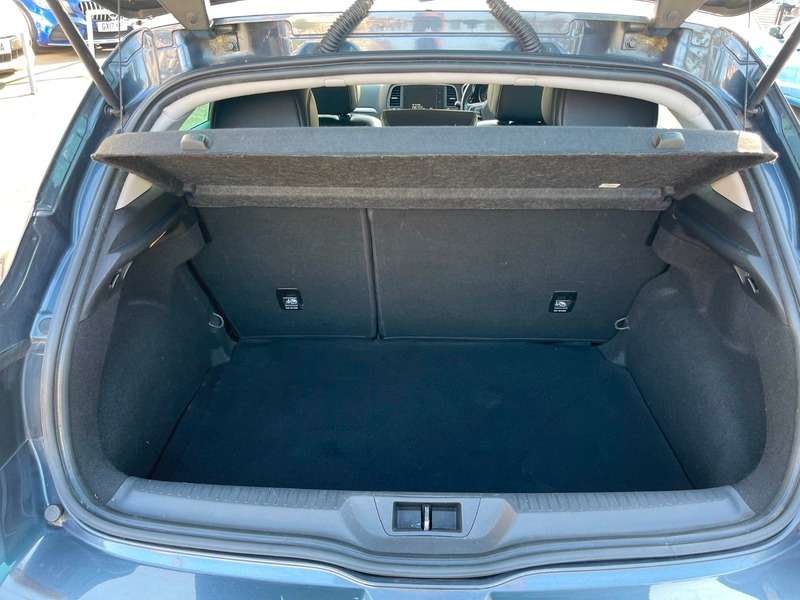 2017 RENAULT MEGANE 2017 RENAULT MEGANE