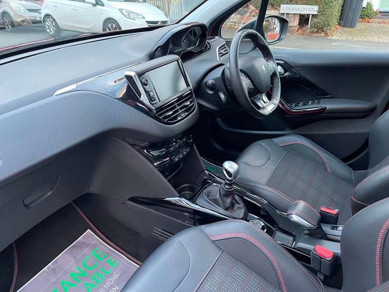 2017 PEUGEOT 2008 2017 PEUGEOT 2008