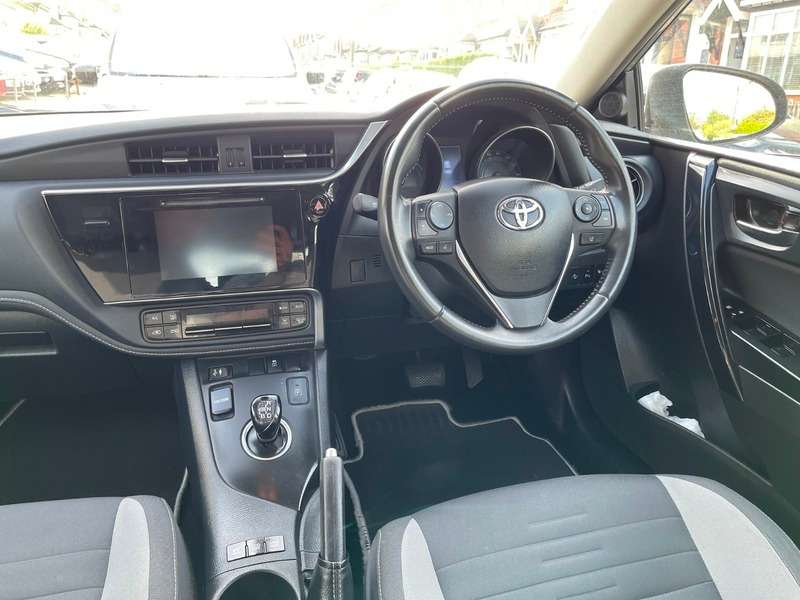 2018 TOYOTA AURIS 2018 TOYOTA AURIS