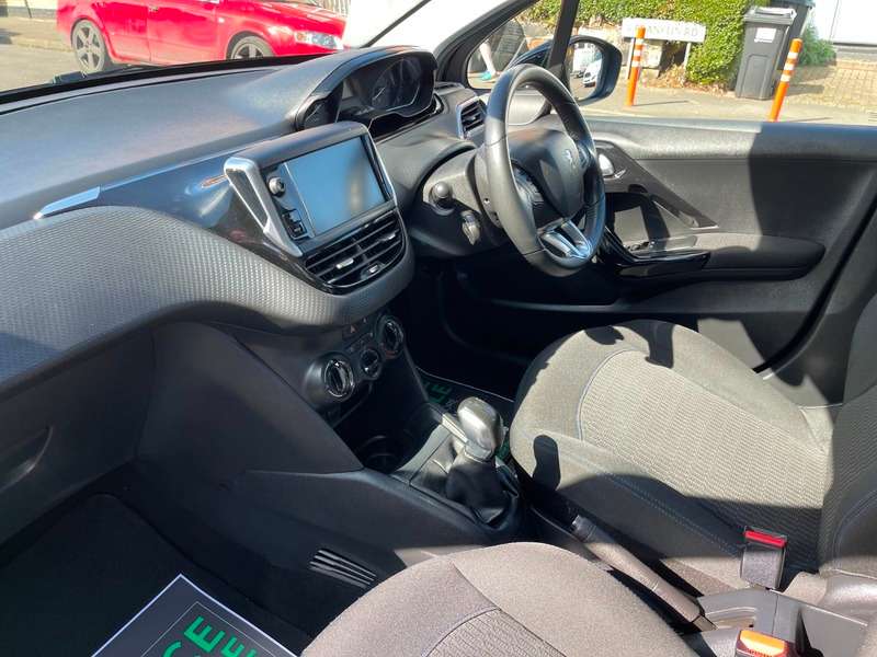 2018 PEUGEOT 208 2018 PEUGEOT 208