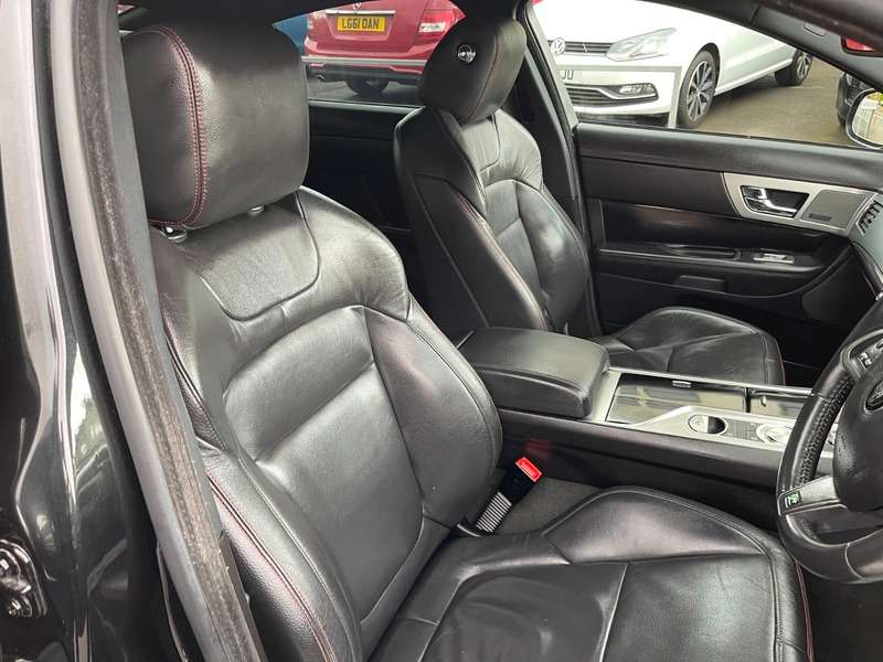 2015 JAGUAR XF 2015 JAGUAR XF