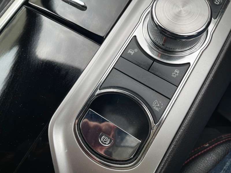 2015 JAGUAR XF 2015 JAGUAR XF