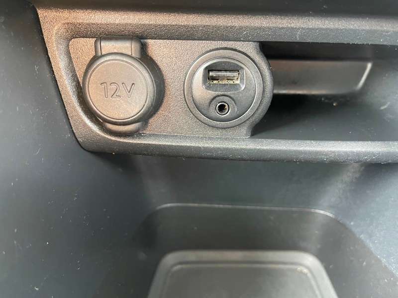 2012 PEUGEOT 208 2012 PEUGEOT 208