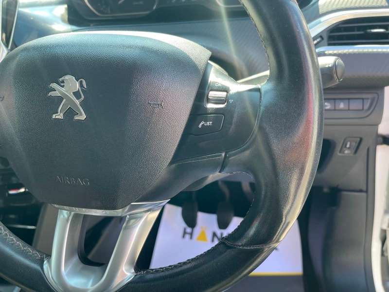 2016 PEUGEOT 2008 2016 PEUGEOT 2008