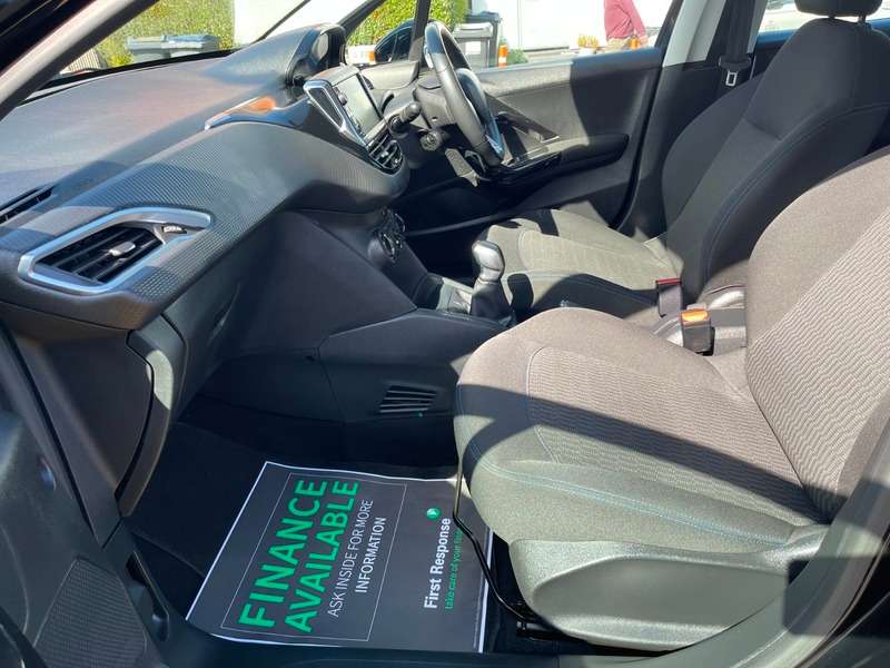 2018 PEUGEOT 208 2018 PEUGEOT 208