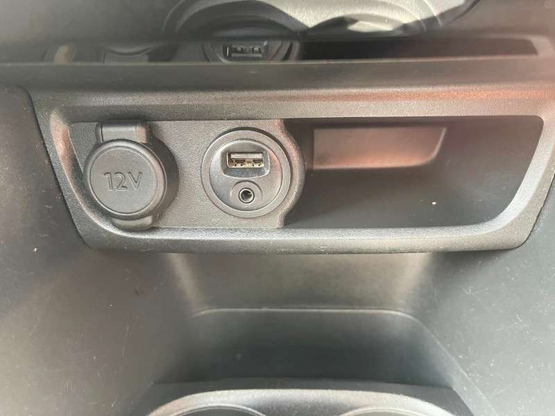 2014 PEUGEOT 2008 2014 PEUGEOT 2008