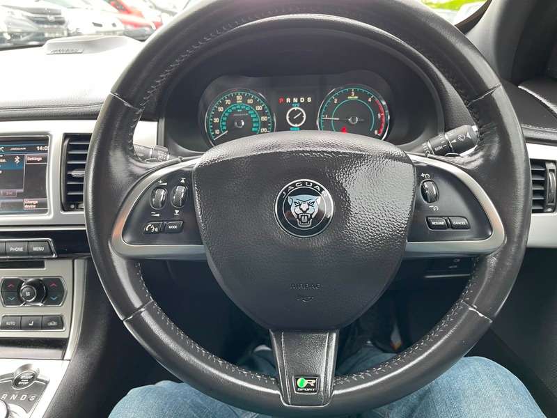 2015 JAGUAR XF 2015 JAGUAR XF