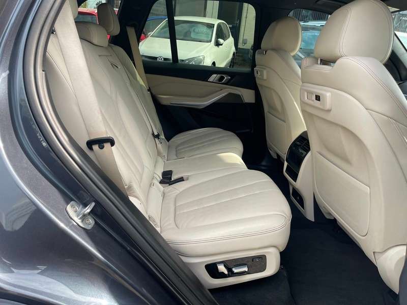 null BMW X5 null BMW X5