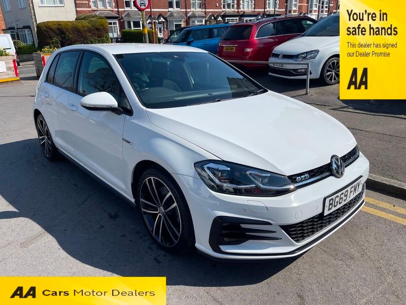 Check out this Volkswagen Golf 2019 Diesel Semi Auto