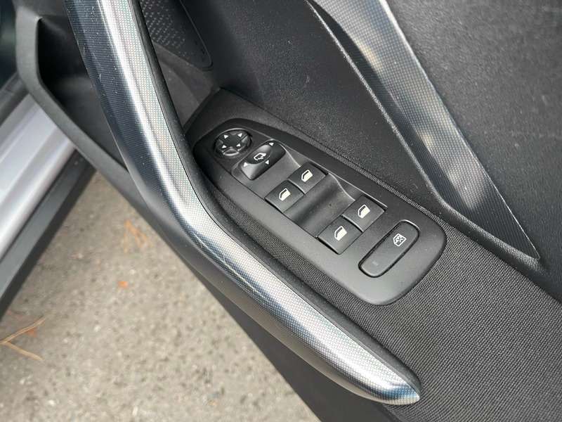 2018 PEUGEOT 2008 2018 PEUGEOT 2008