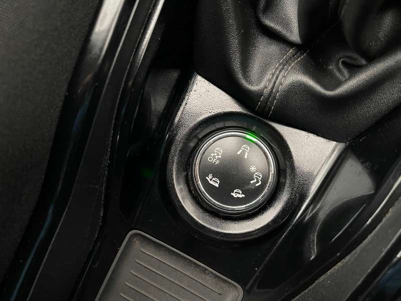 2018 PEUGEOT 2008 2018 PEUGEOT 2008