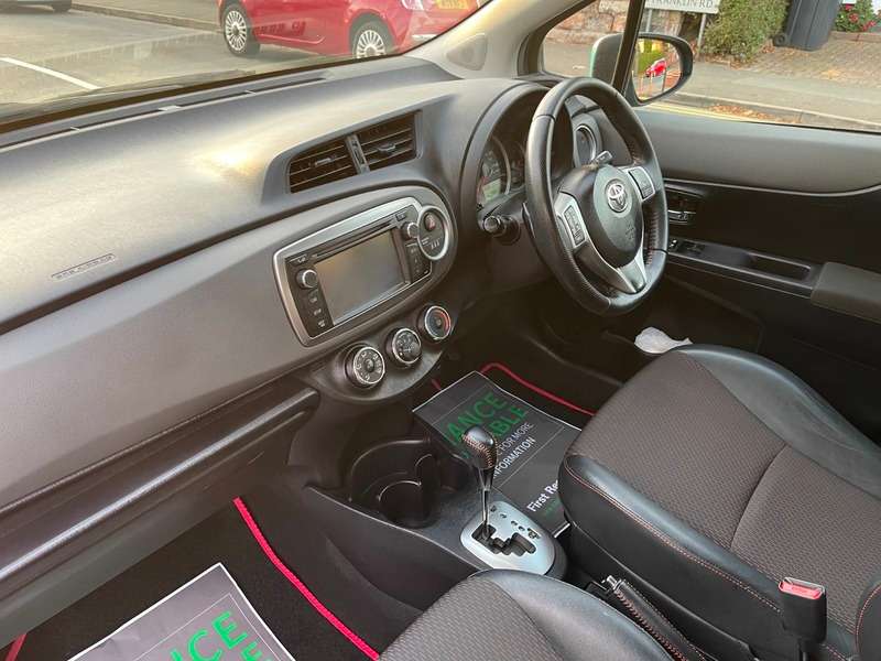 2012 TOYOTA YARIS 2012 TOYOTA YARIS