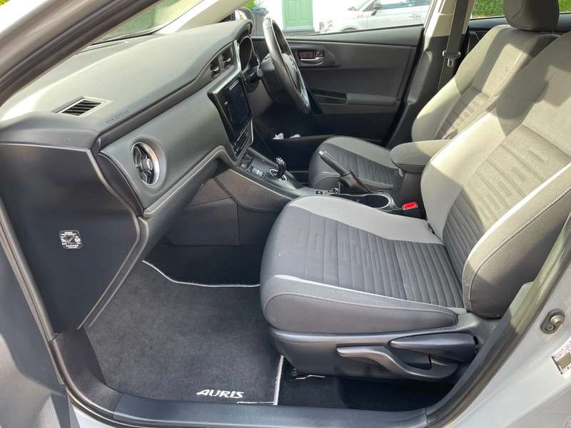 2018 TOYOTA AURIS 2018 TOYOTA AURIS