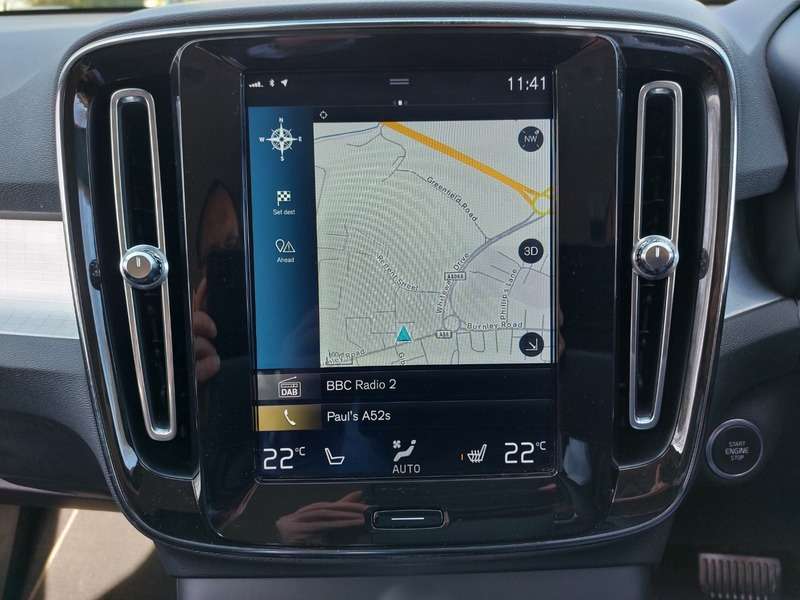 null VOLVO XC40 null VOLVO XC40