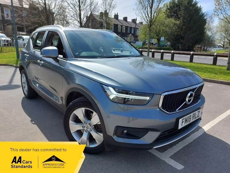 null VOLVO XC40 null VOLVO XC40