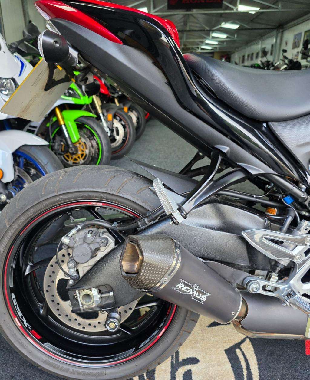 2015 SUZUKI GSXS 1000 FAL6 2015 SUZUKI GSXS 1000 FAL6