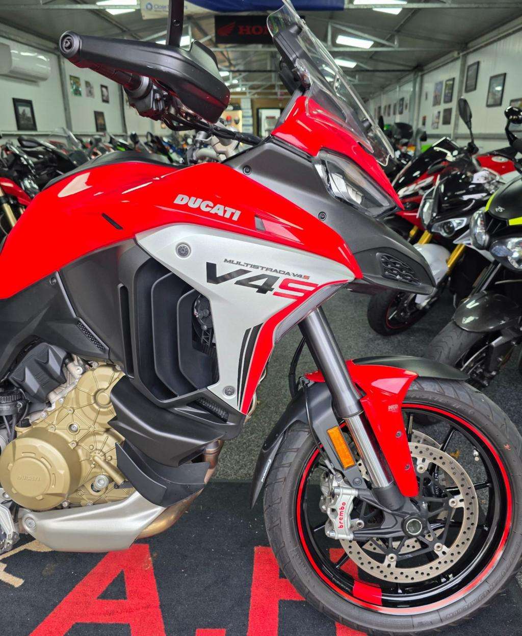 2021 DUCATI MULTISTRADA V4 S 2021 DUCATI MULTISTRADA V4 S