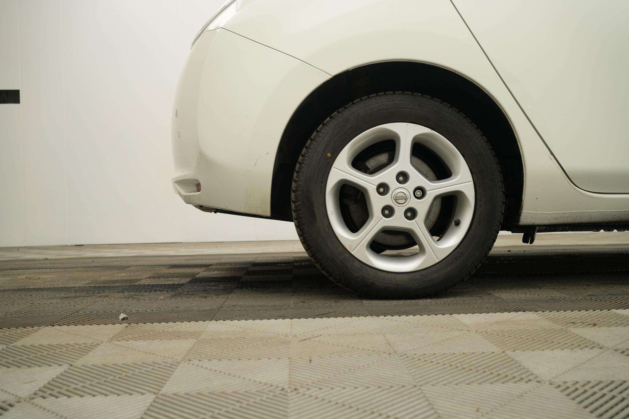 2017 NISSAN LEAF 2017 NISSAN LEAF