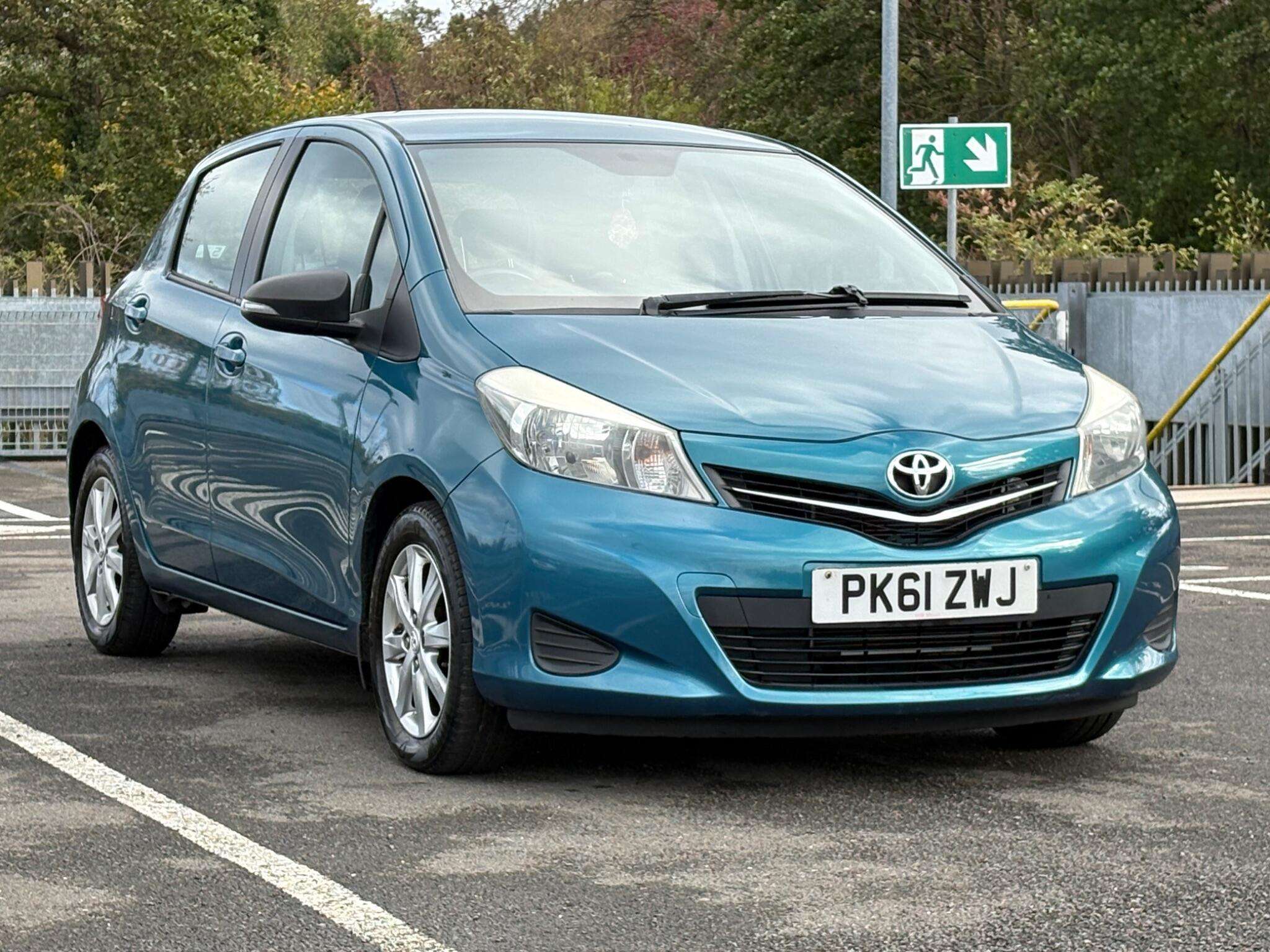 2011 TOYOTA YARIS 2011 TOYOTA YARIS