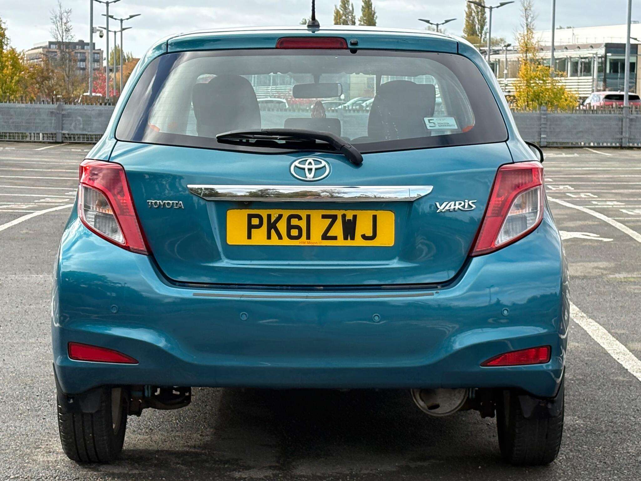 2011 TOYOTA YARIS 2011 TOYOTA YARIS