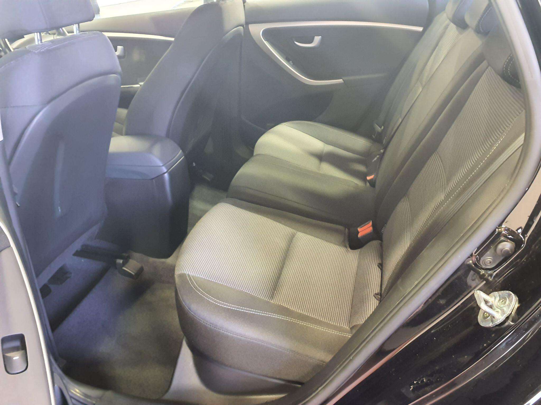 2015 HYUNDAI I30 2015 HYUNDAI I30