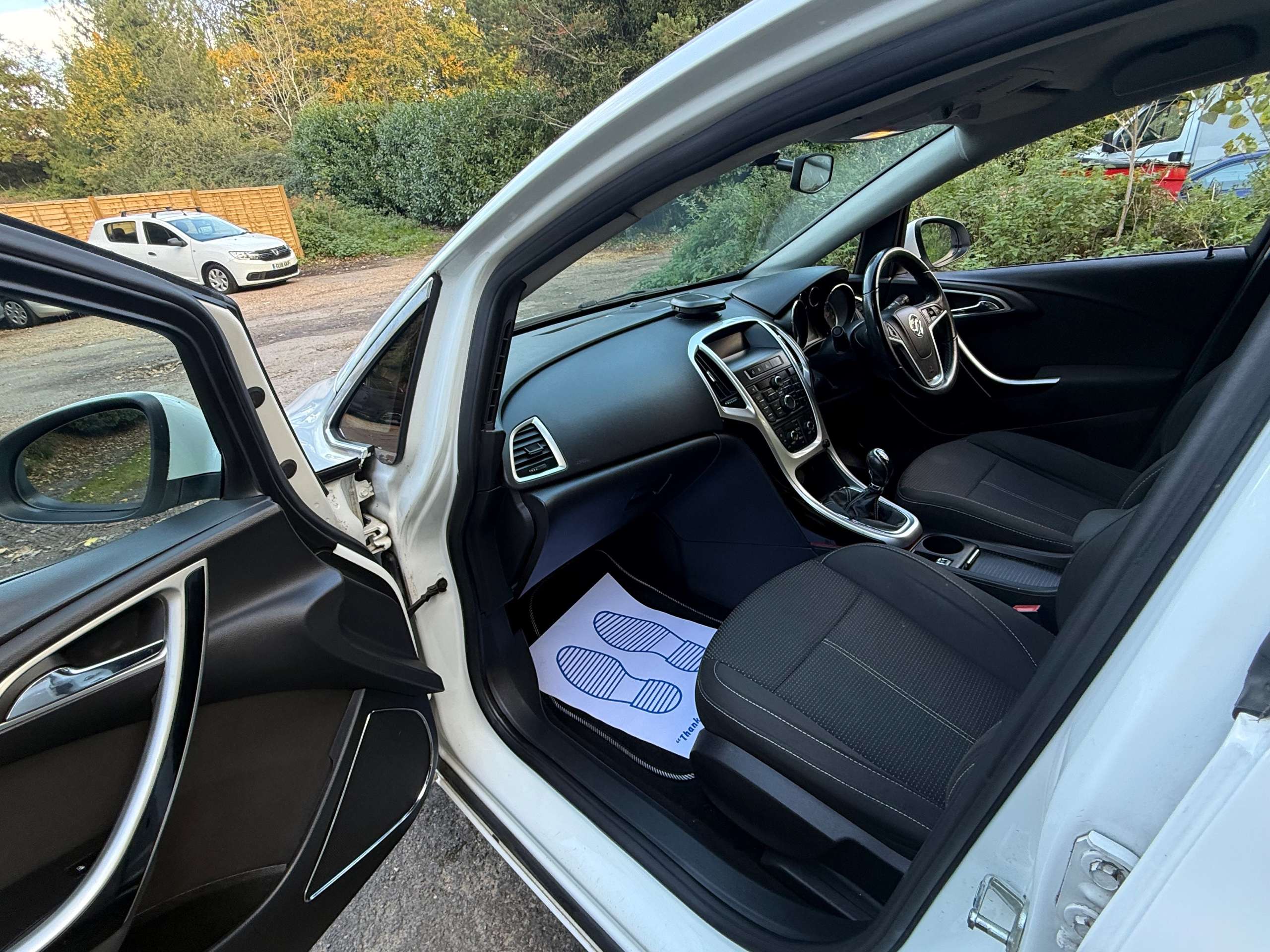 2011 VAUXHALL ASTRA 2011 VAUXHALL ASTRA