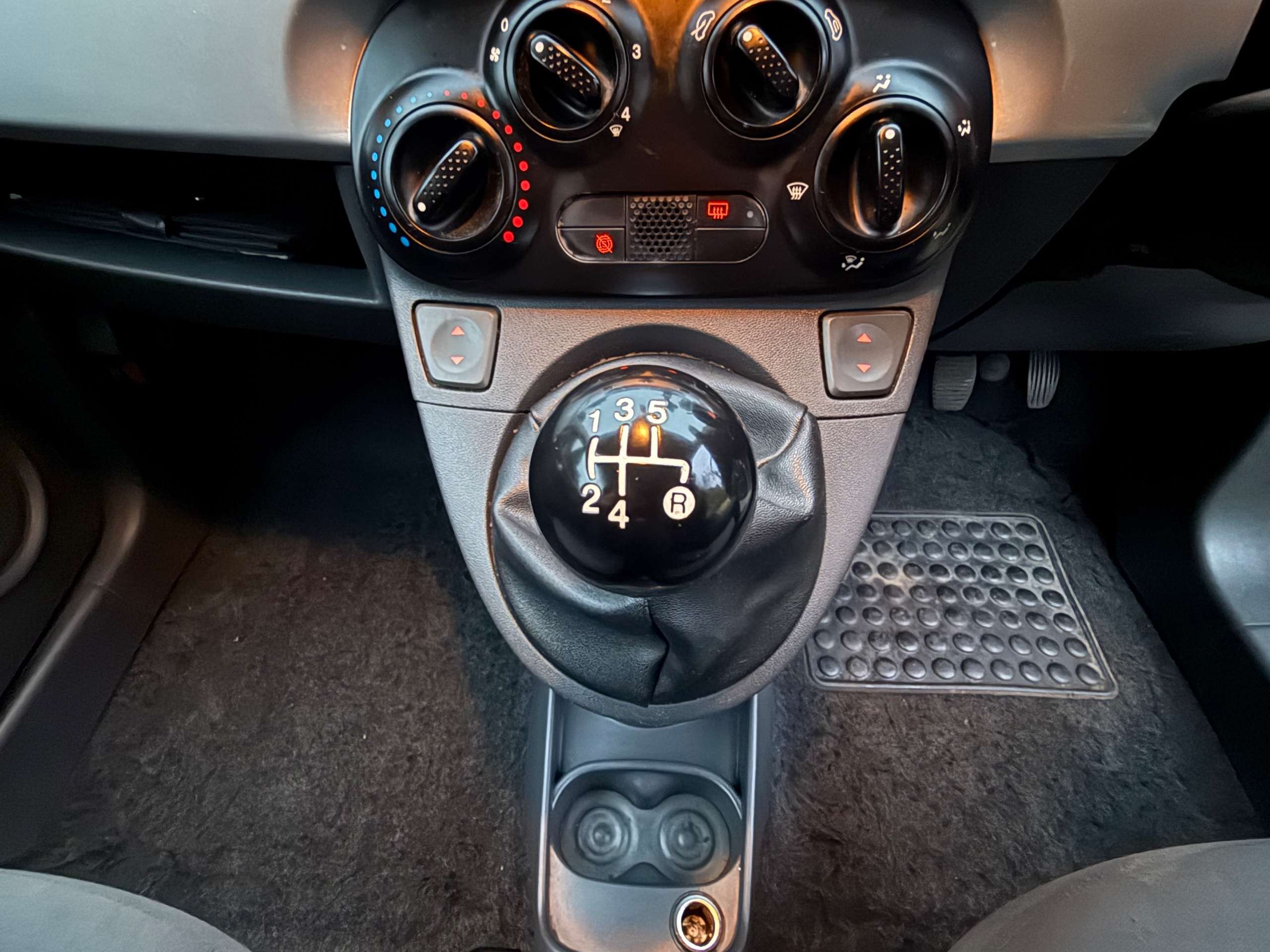 2010 FIAT 500 2010 FIAT 500