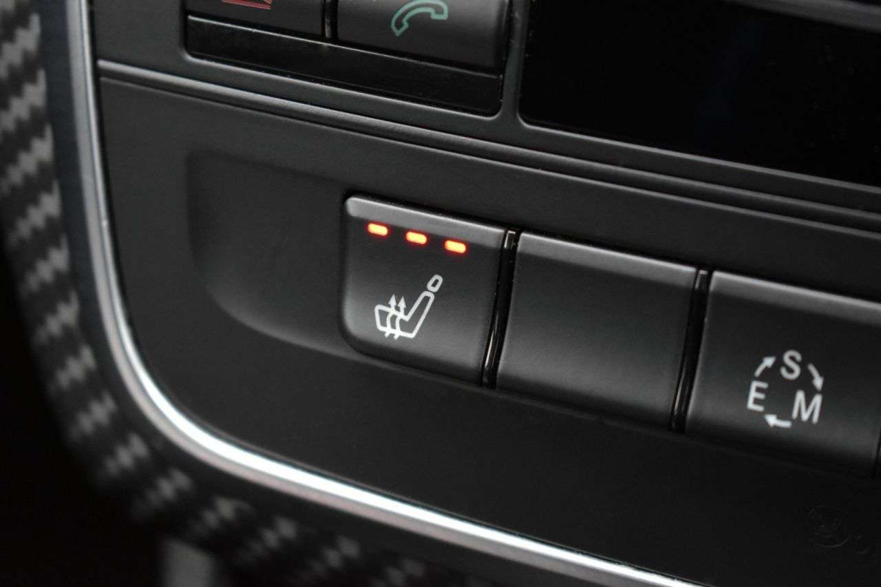 2014 MERCEDES-BENZ A-CLASS 2014 MERCEDES-BENZ A-CLASS