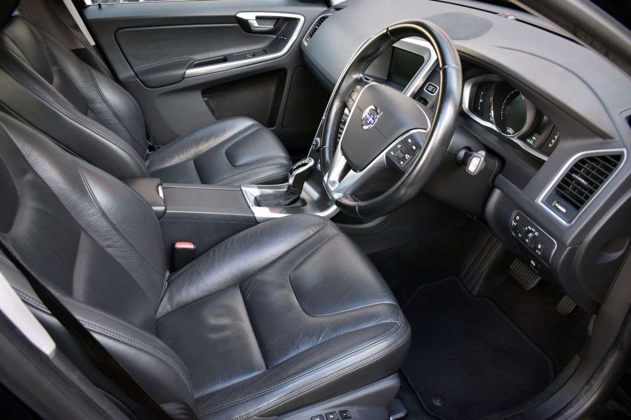 2013 VOLVO XC60 2013 VOLVO XC60