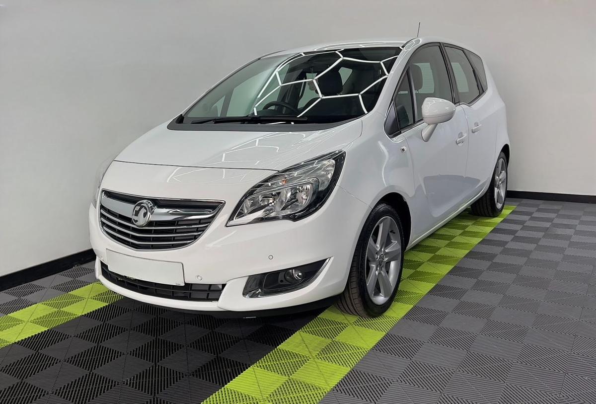 Check out this Vauxhall Meriva 2015 Petrol Manual