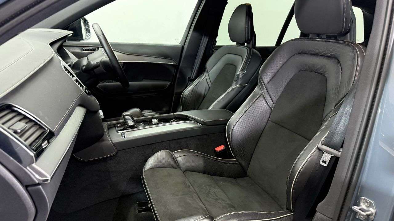 2021 VOLVO XC90 2021 VOLVO XC90