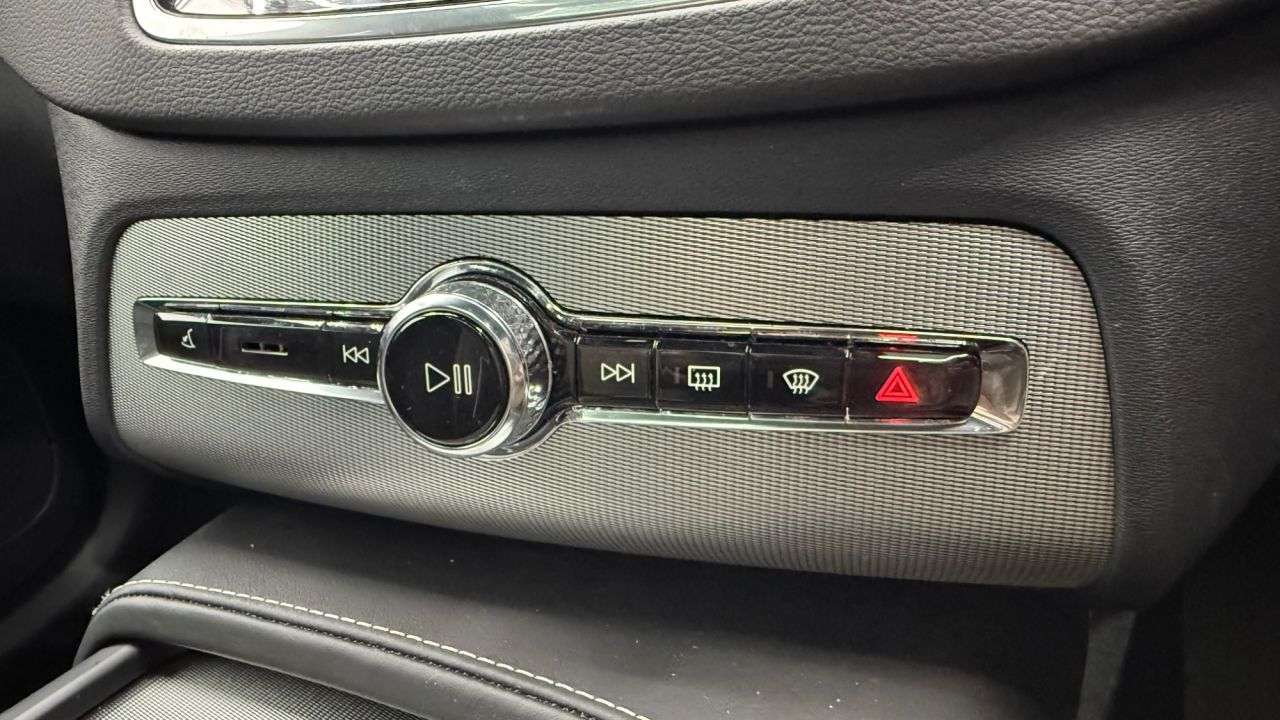 2021 VOLVO XC90 2021 VOLVO XC90