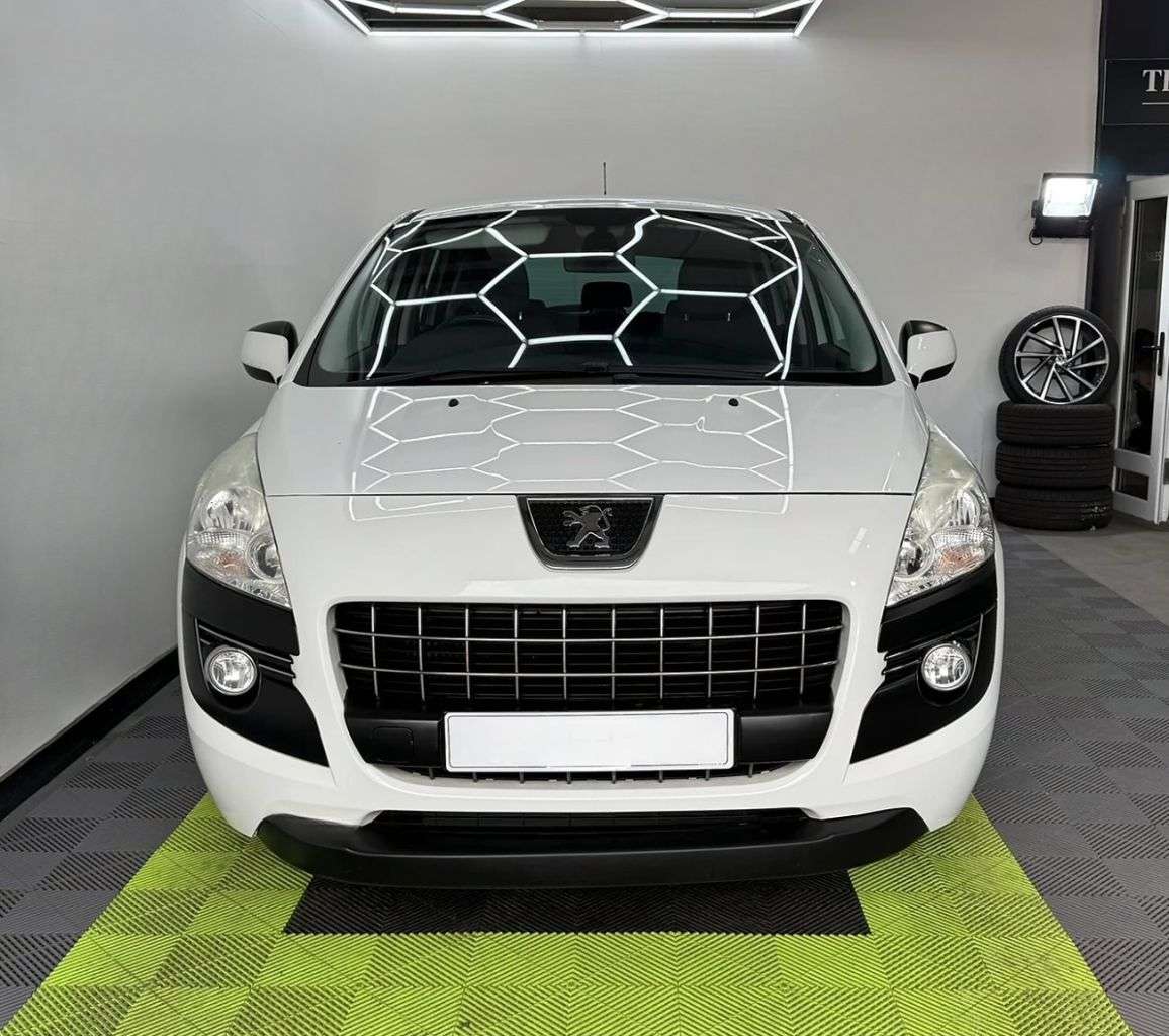 2013 PEUGEOT 3008 2013 PEUGEOT 3008