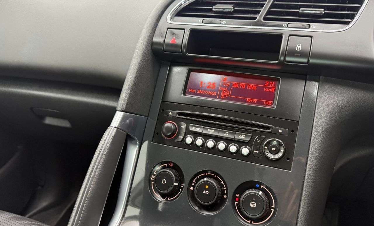 2013 PEUGEOT 3008 2013 PEUGEOT 3008