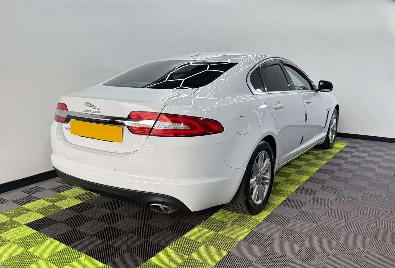 2014 JAGUAR XF 2014 JAGUAR XF