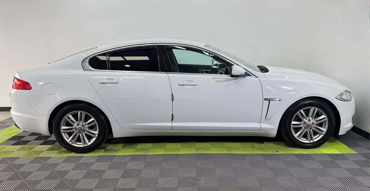 2014 JAGUAR XF 2014 JAGUAR XF