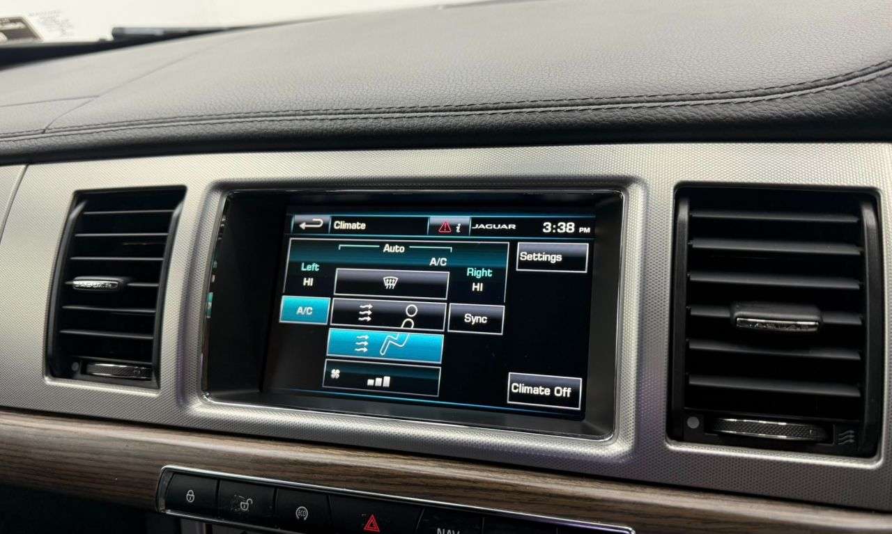 2014 JAGUAR XF 2014 JAGUAR XF