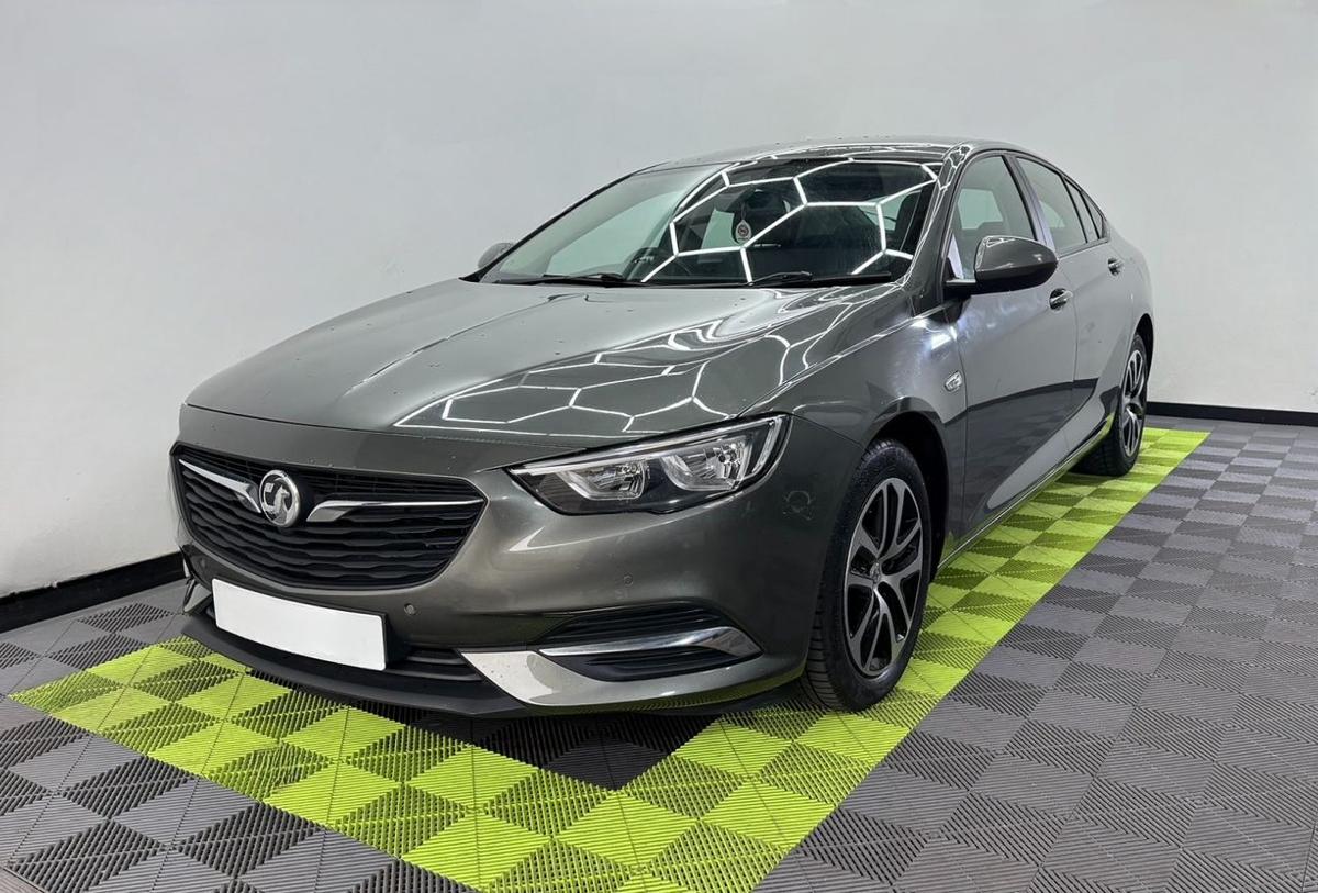 Check out this Vauxhall Insignia 2018 Diesel Manual