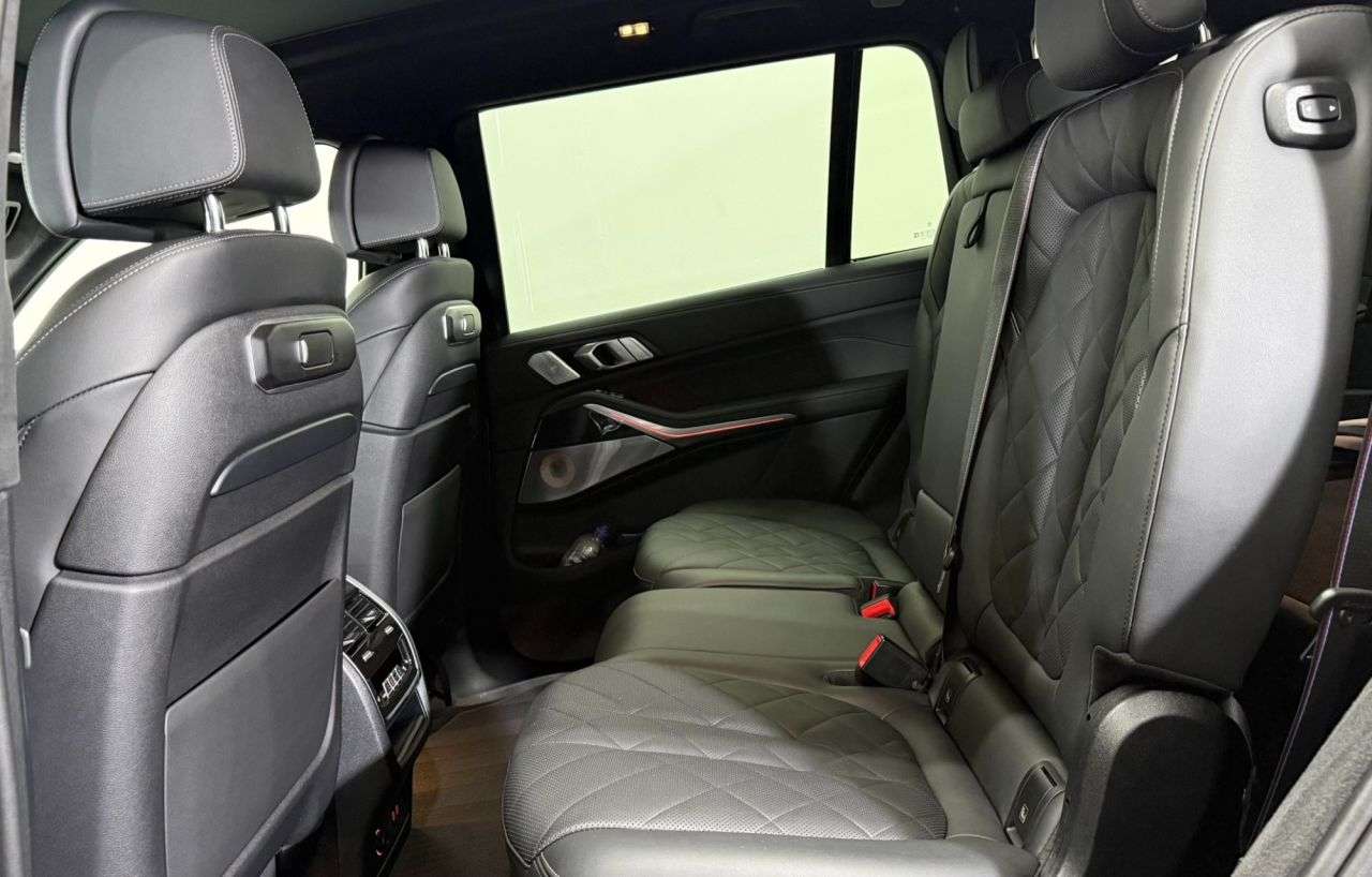 2023 BMW X7 2023 BMW X7