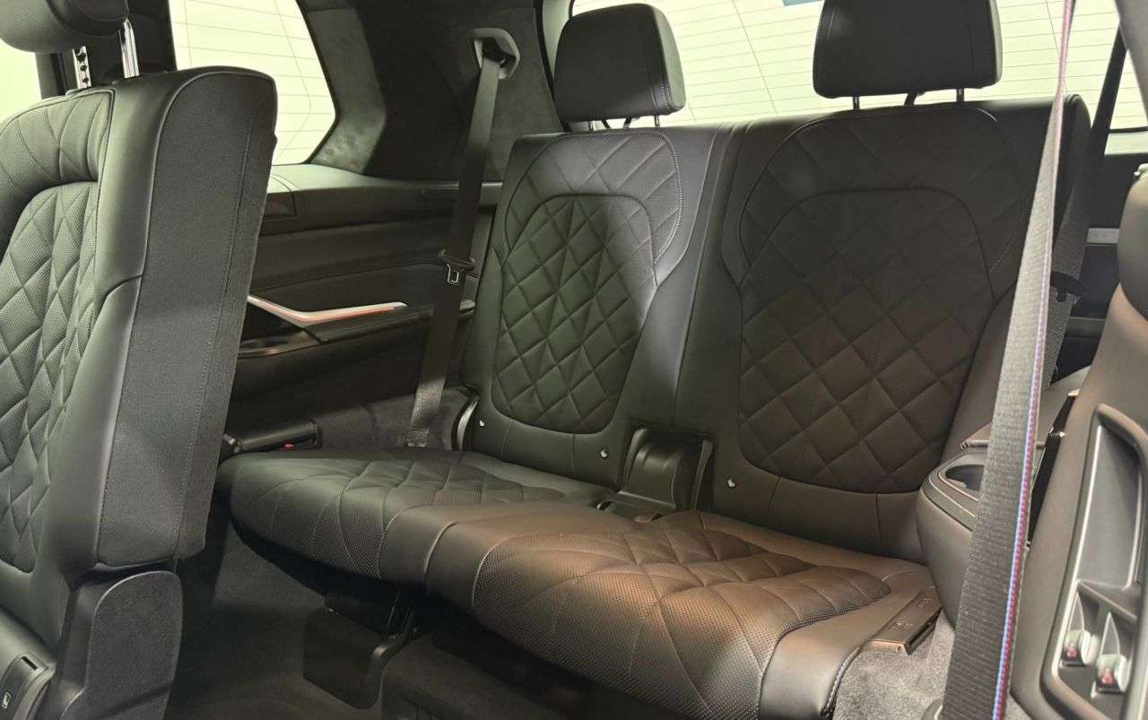 2023 BMW X7 2023 BMW X7