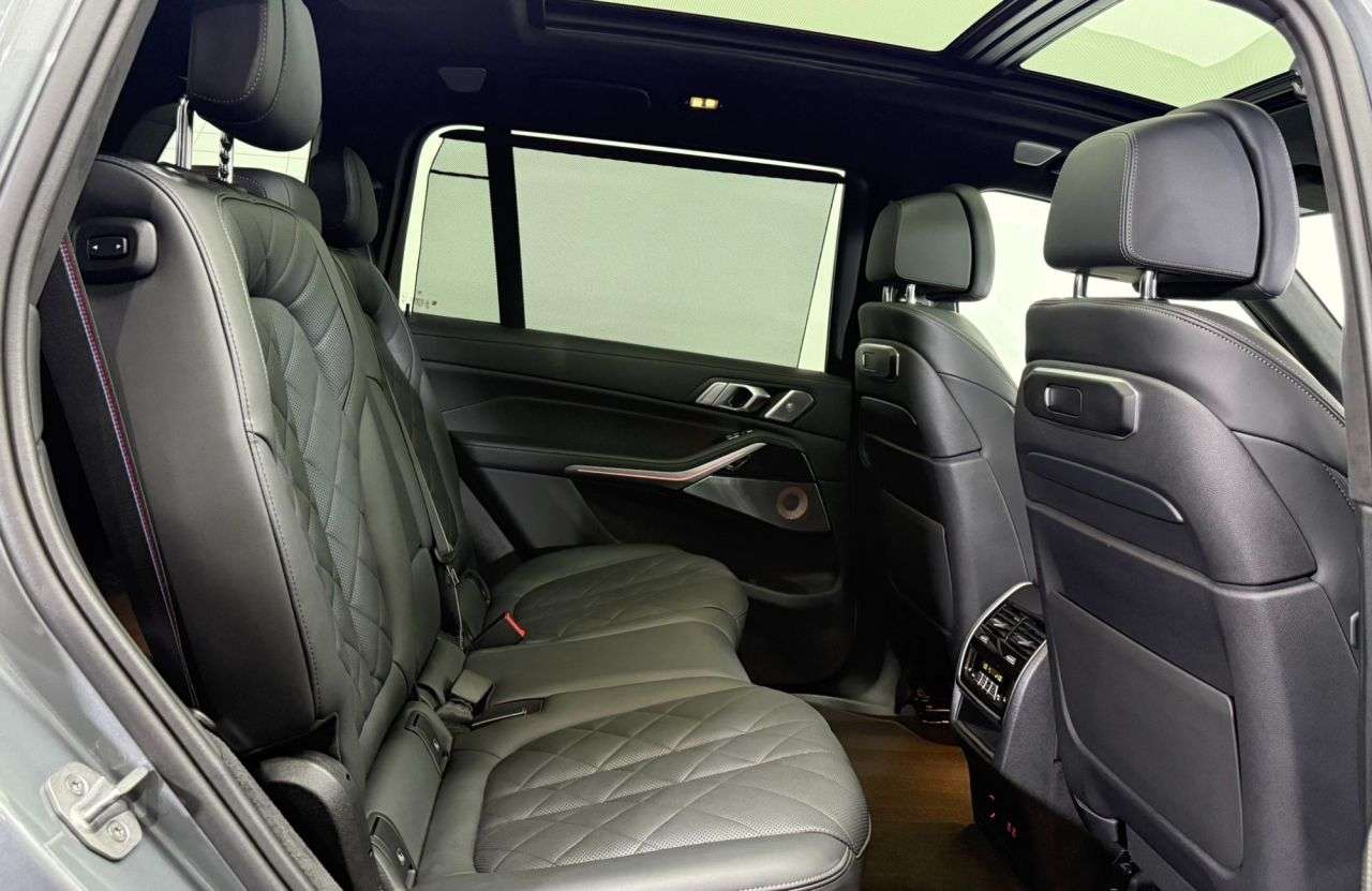 2023 BMW X7 2023 BMW X7