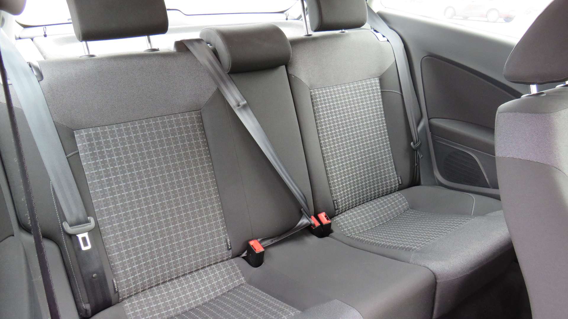 2015 VOLKSWAGEN POLO 2015 VOLKSWAGEN POLO