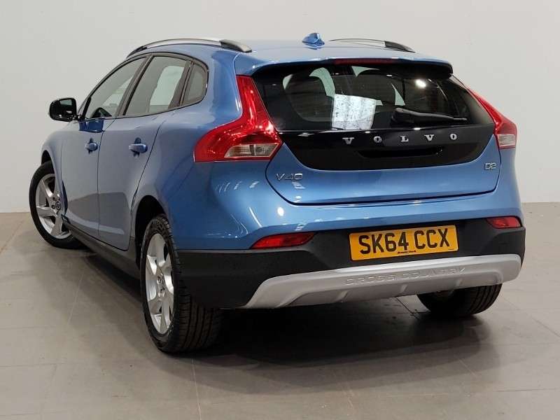 2014 VOLVO V40 2014 VOLVO V40