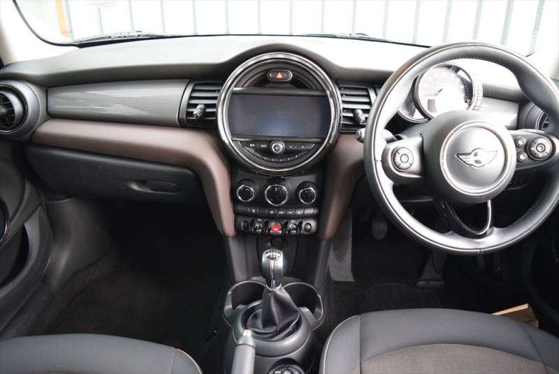 null MINI COOPER null MINI COOPER