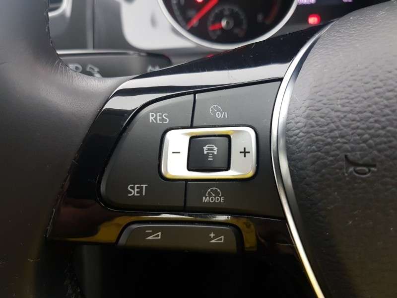 2018 VOLKSWAGEN GOLF 2018 VOLKSWAGEN GOLF