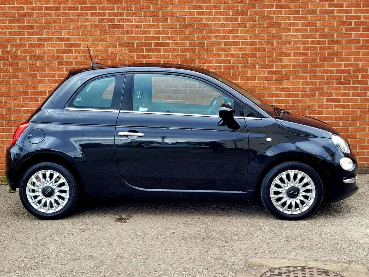 2018 FIAT 500 2018 FIAT 500