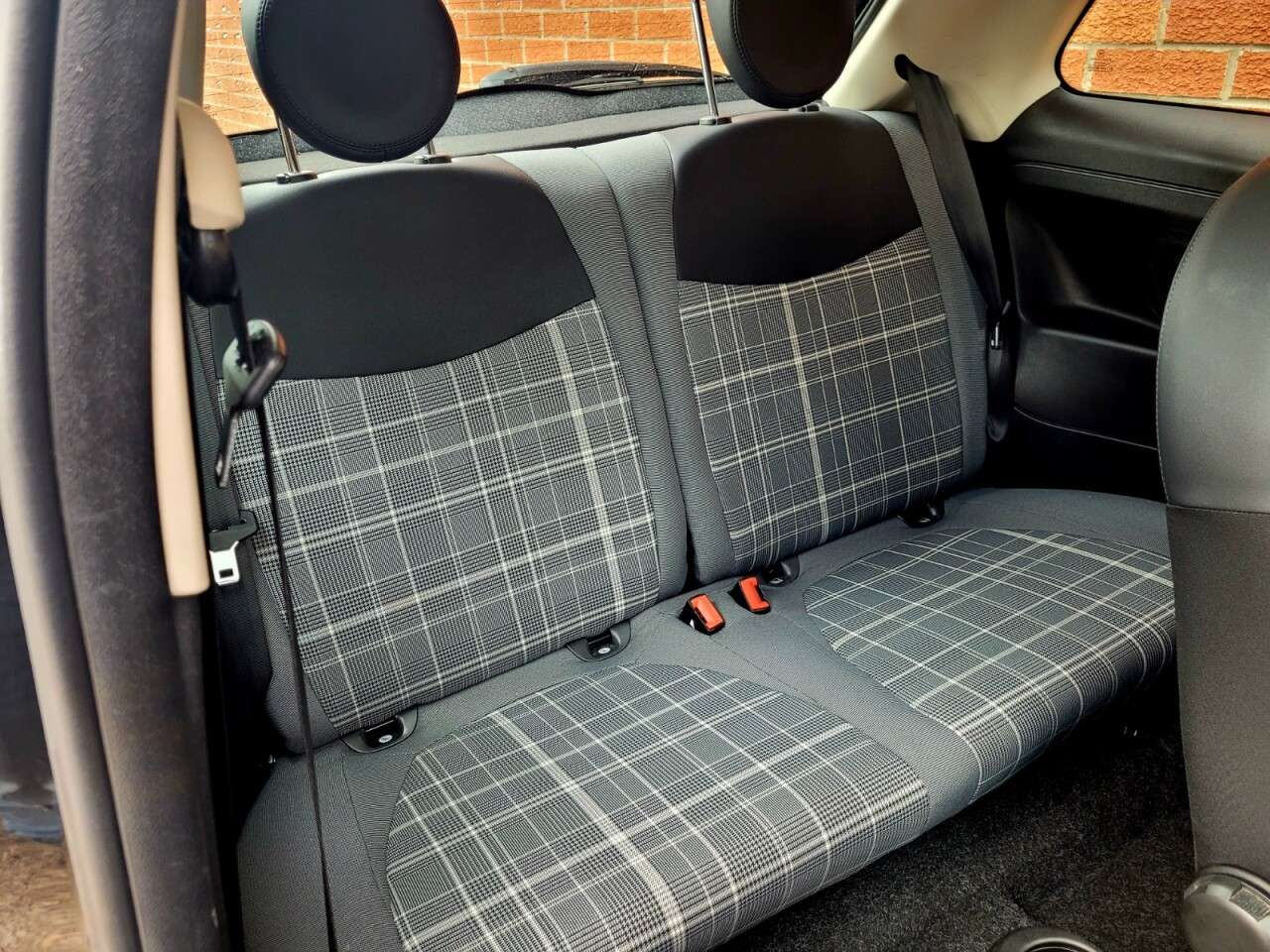 2018 FIAT 500 2018 FIAT 500