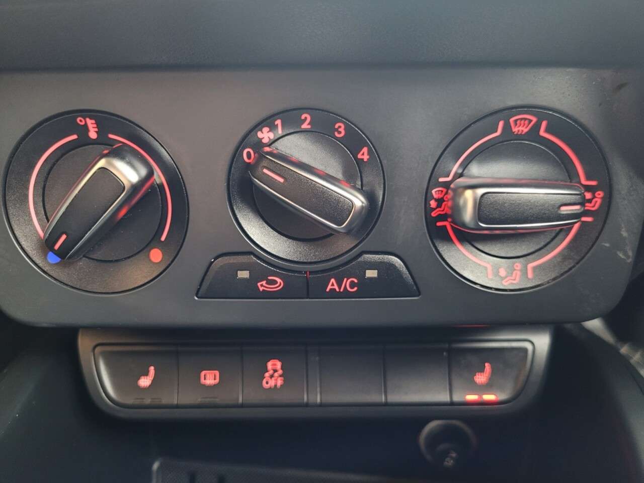 2018 AUDI A1 2018 AUDI A1